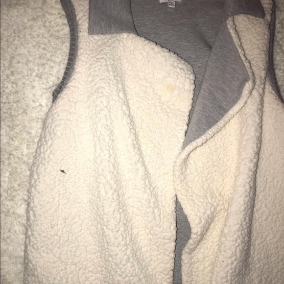 Sweater vest - Picture 2 of 2